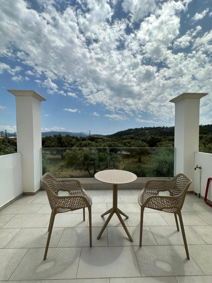 Liokambos Apartment Lefkada City ภายนอก รูปภาพ