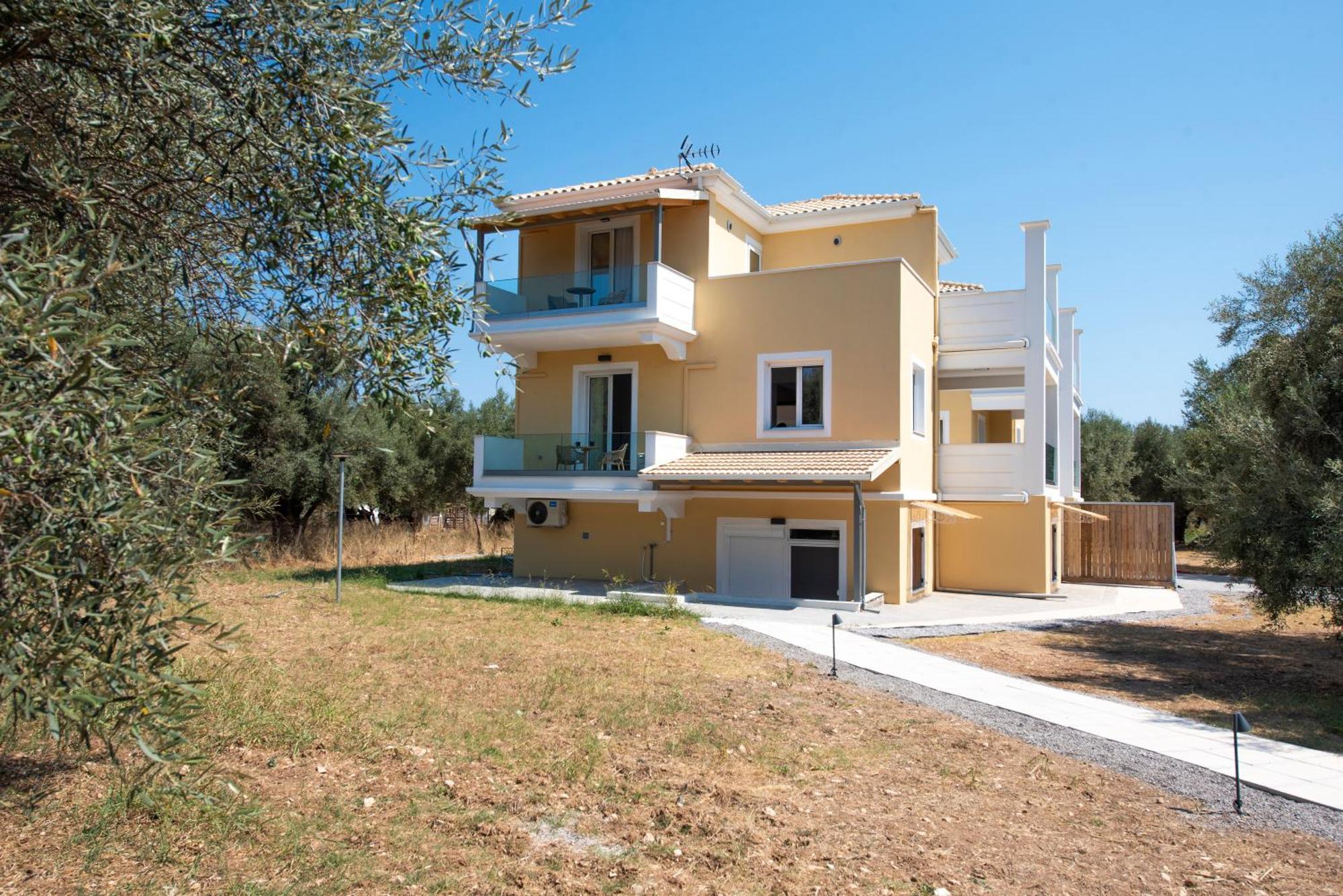 Liokambos Apartment Lefkada City ภายนอก รูปภาพ